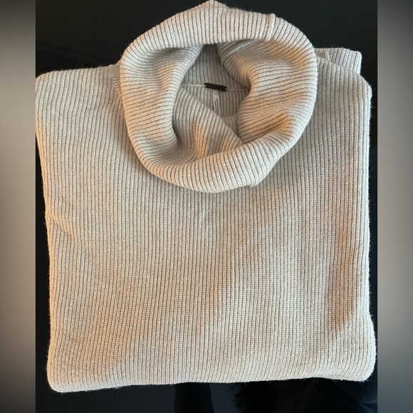 Free People Oversized Cardigan - Picture 2 of 3